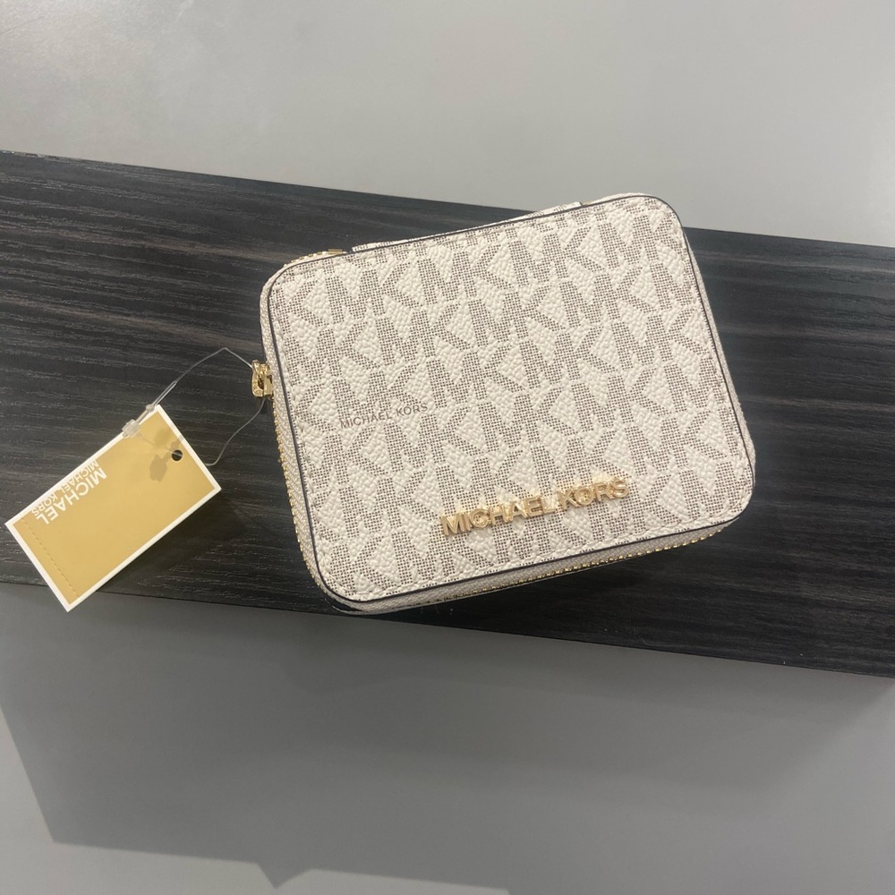 Michael Kors Jewelry Case